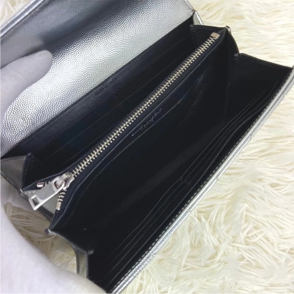 Saint Laurent Metallic Silver Wallet - Picture 10 of 12